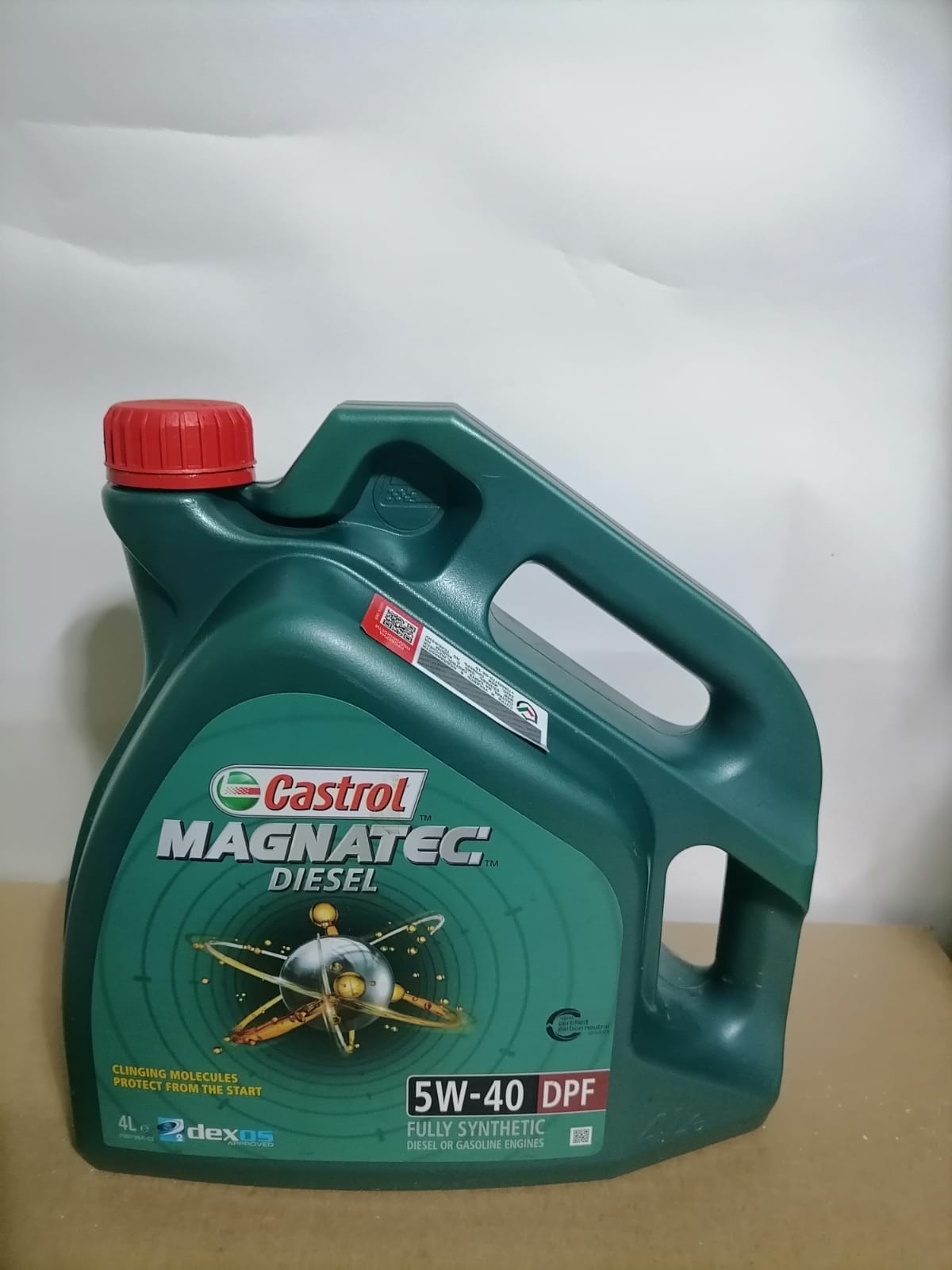 Моторное масло Castrol Magnatec Diesel 5W/40 DPF, 4 л, синтетическое - фото №4