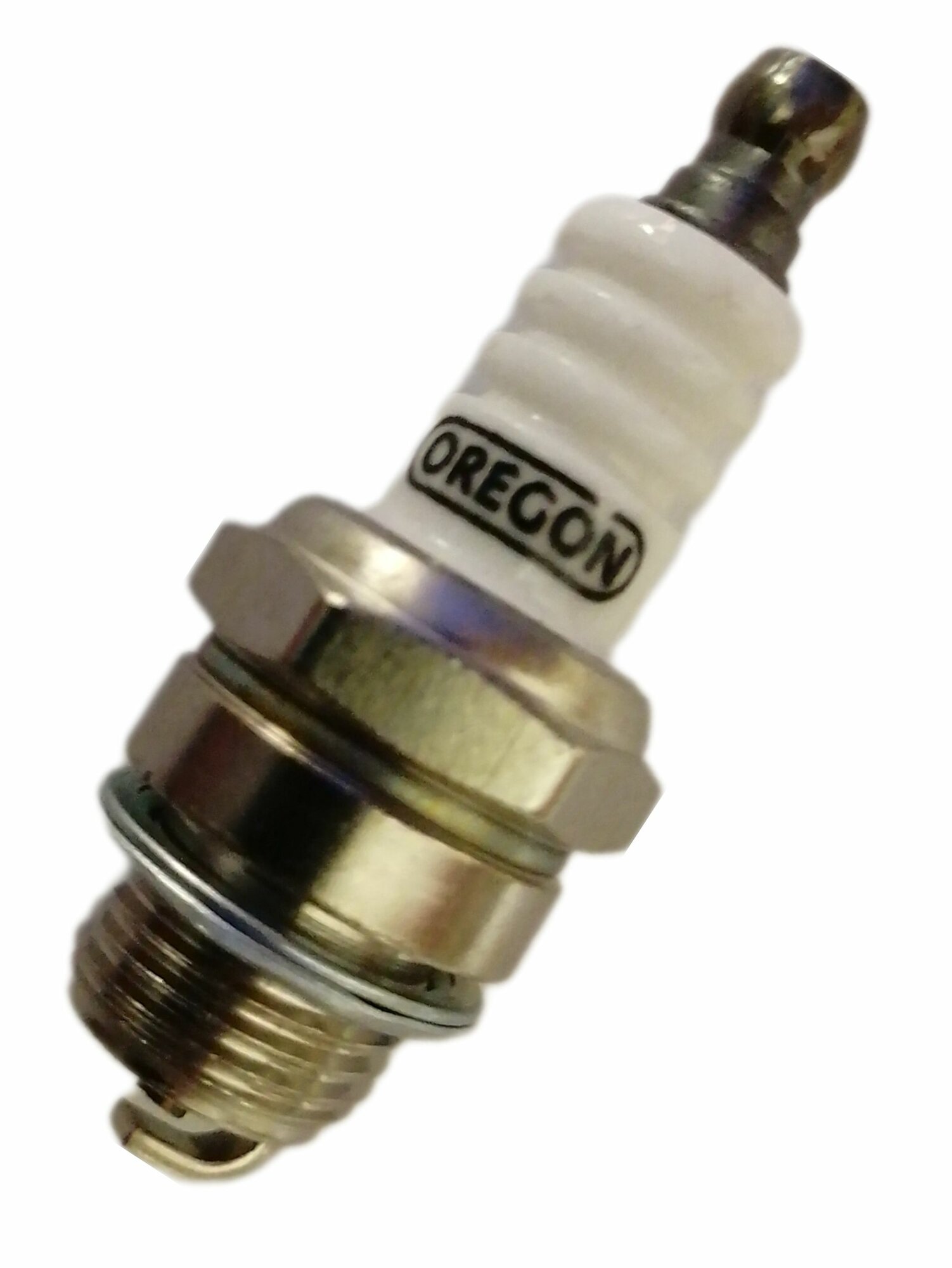 Свеча зажигания OREGON  77 304 1  для 2 х тактных двигателей