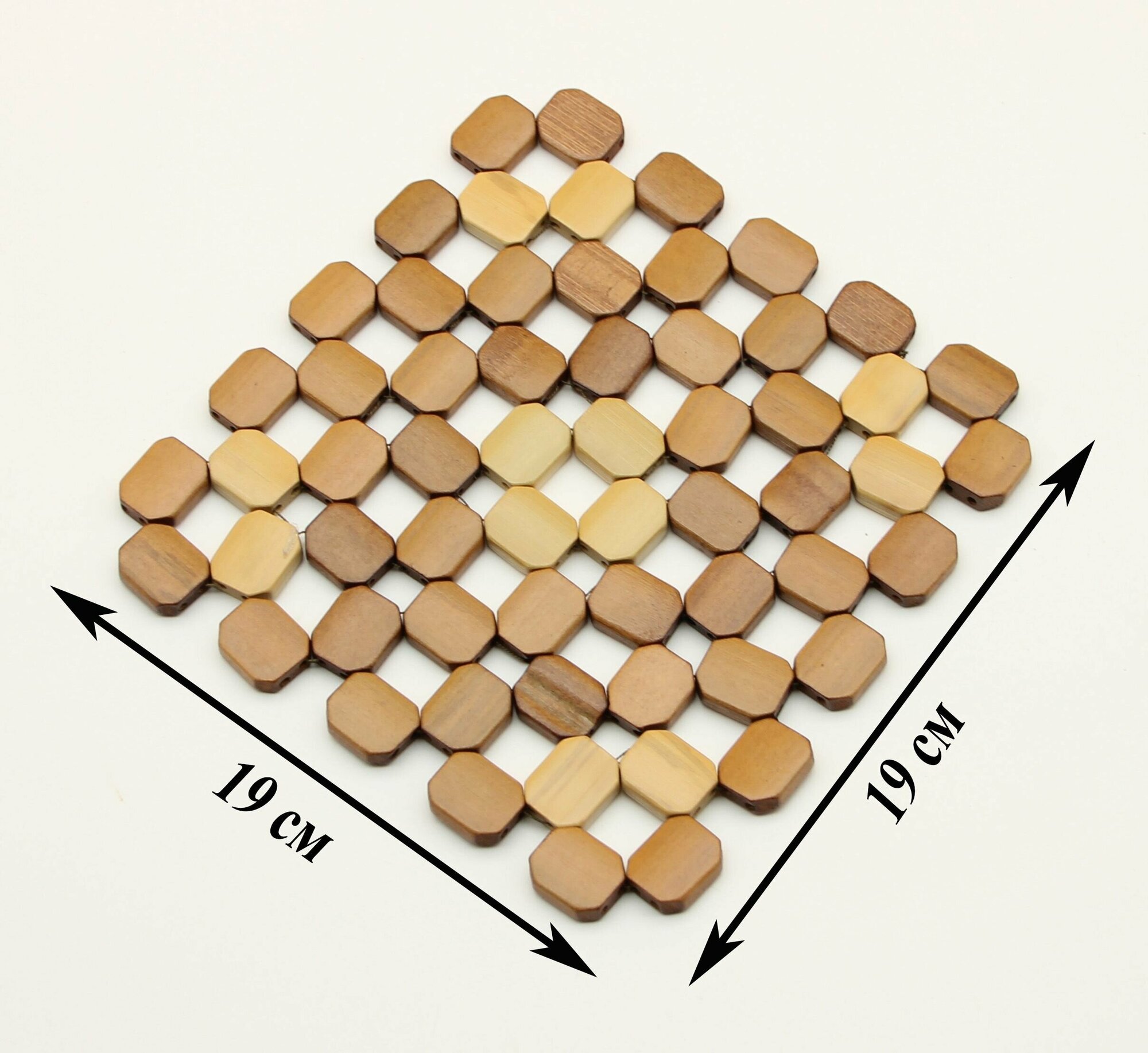 фото Подставка под горячее из бамбука. 19*19 см