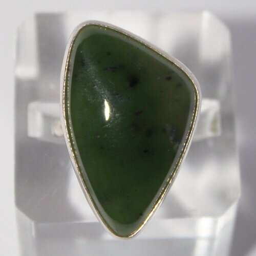 Кольцо True Stones, нефрит, размер 18.5, зеленый