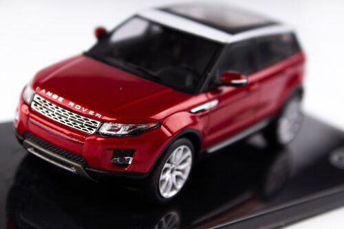 Модель автомобиля Land Rover Evoque 5 Door Firenze Red