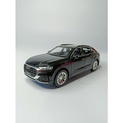 Коллекционная машинка игрушка металлическая Audi Q8 для мальчиков масштабная модель 1:24 черный