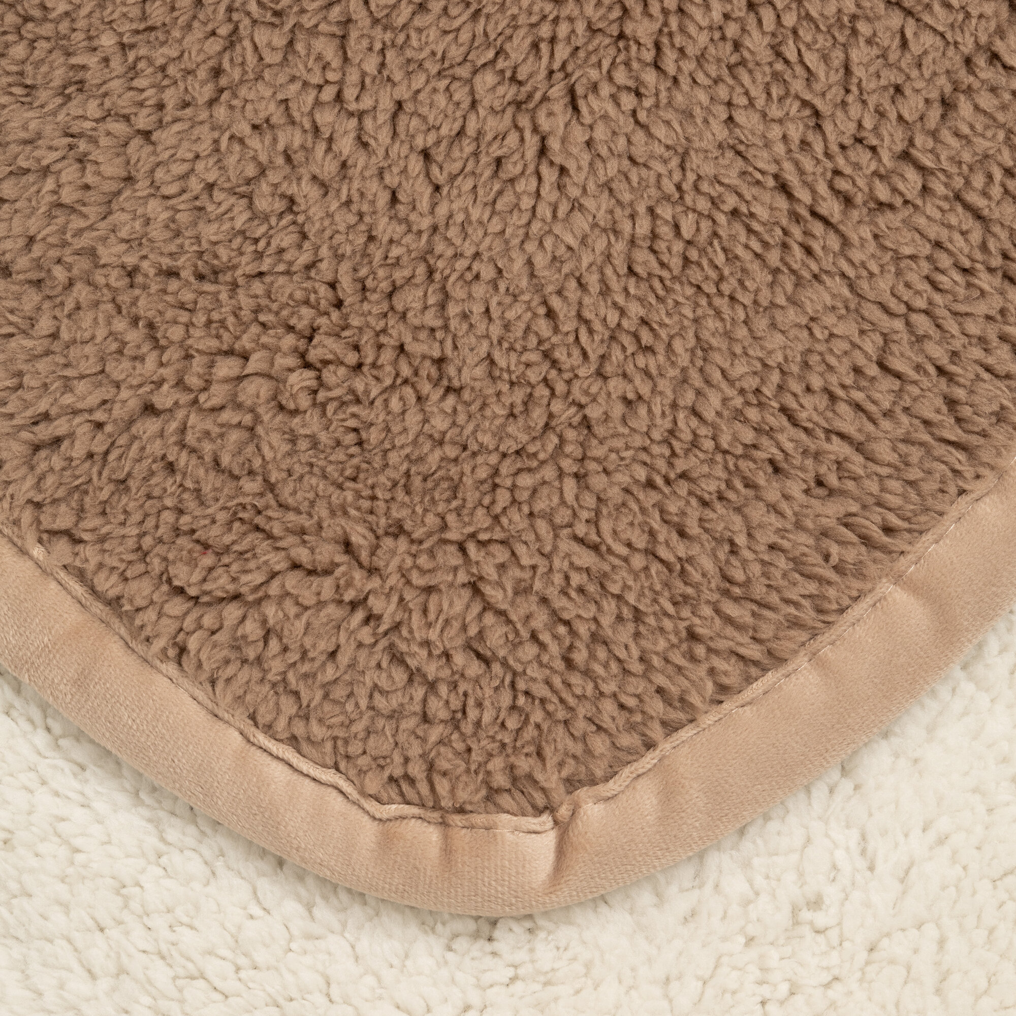 Плед DeNASTIA "Уютный" 200x220см, полиэстер 100%, двухсторонний, бежевый — фото 1