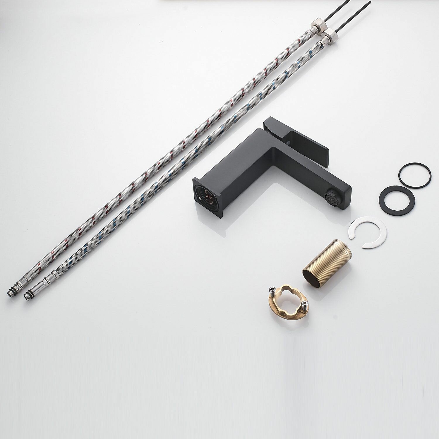 Смеситель Shevanik S9601H, латунь, рычажное управление, для раковины, 1/2 дюйма, черный — фото 1