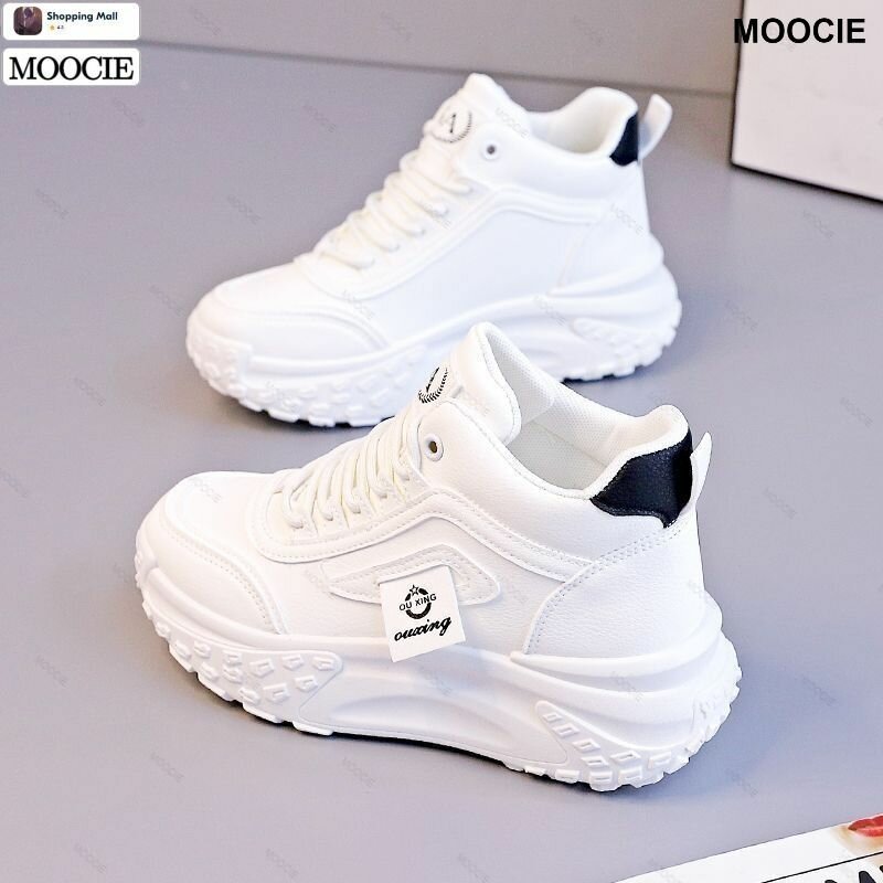 Кроссовки MOOCIE