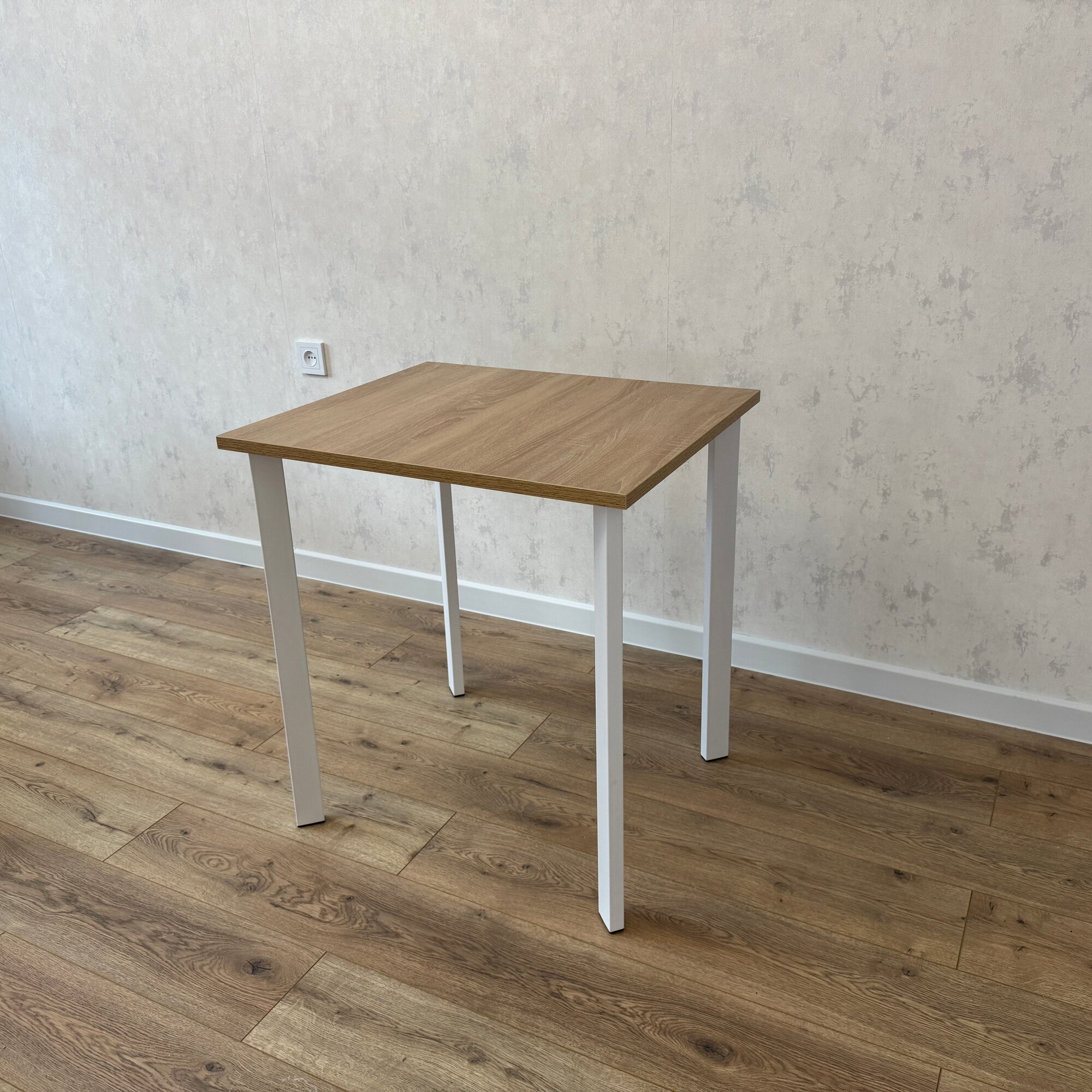 Письменный стол Компьютерный Дуб 80*60 см. Ножки белые — фото 1