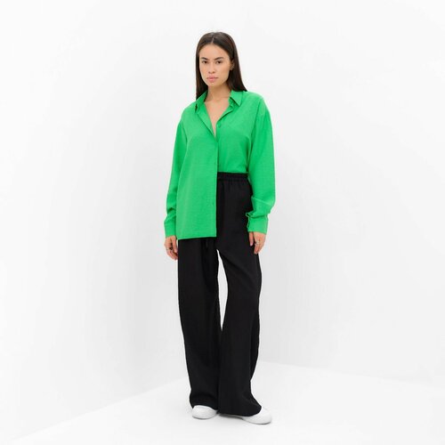 Туника MIST, размер 46, зеленый рубашка женская укороченная с разрезами mist denim р 46 белый