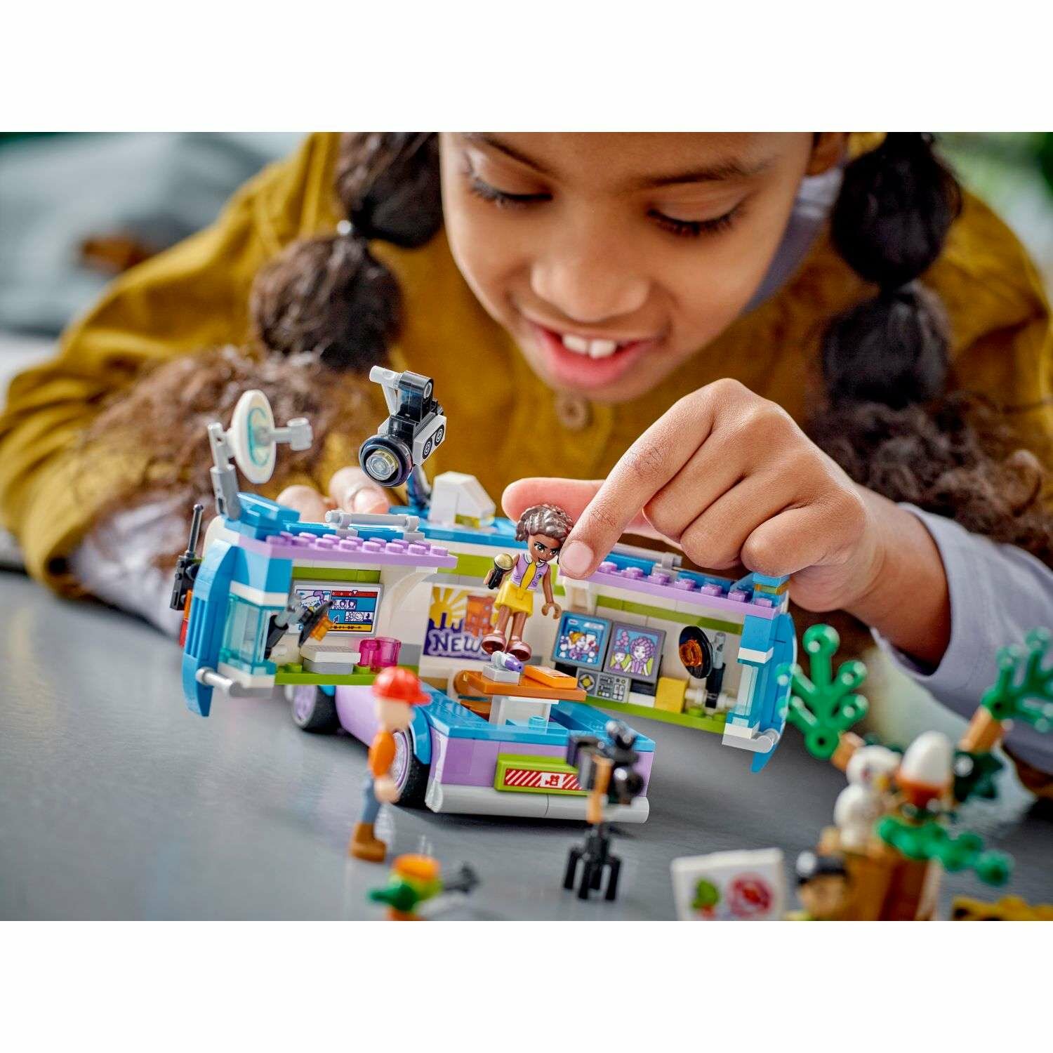 LEGO Friends Фургон отдела новостей 41749 - фото №17