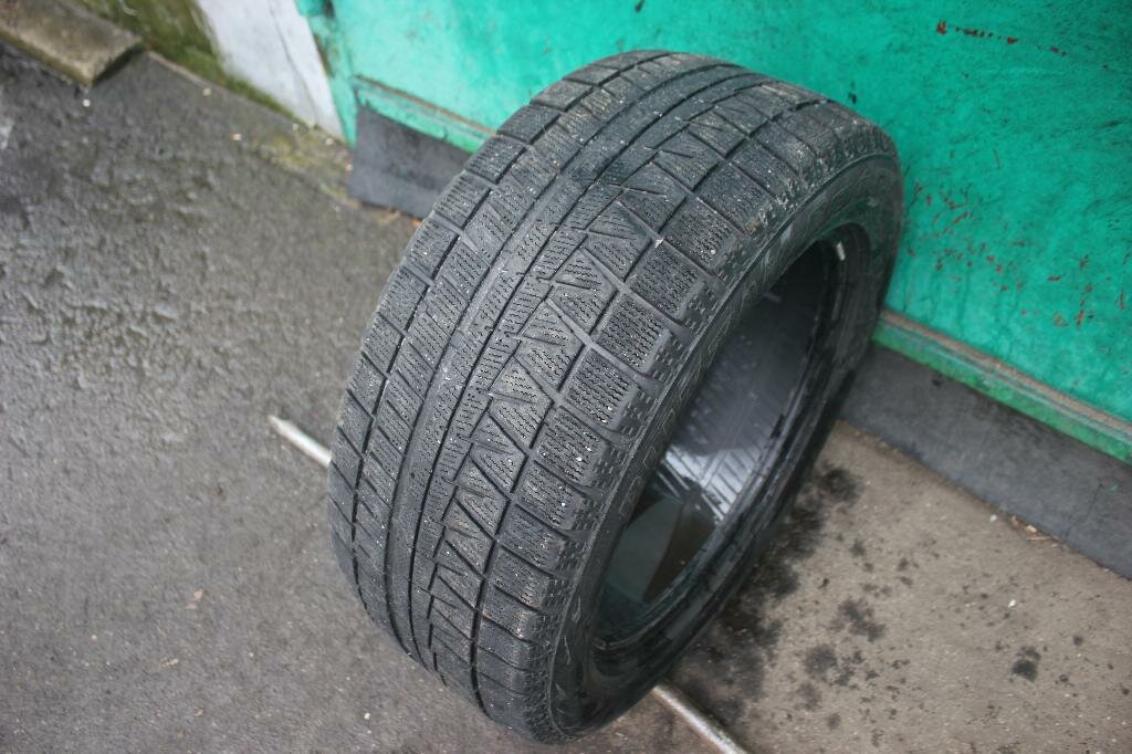 225/50 R16 Bridgestone Blizzak Revo GZ