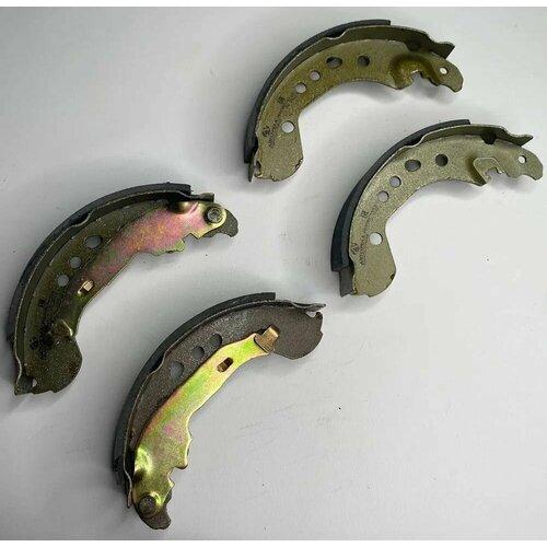 Колодки тормозные барабанные задние Автореал для Lada Веста (AB8450076668)