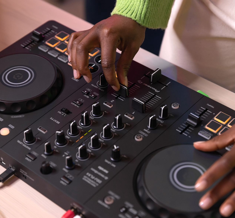 Pioneer DDJ-FLX4 — фото 1