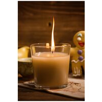 Ароматическая свеча в стакане с ароматом имбирное печенье