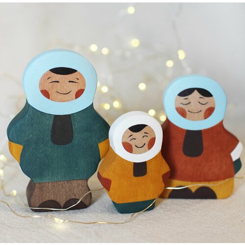 Мастерская Михеевых / Развивающие игрушки / Семья Эскимосов/ деревянные игрушки