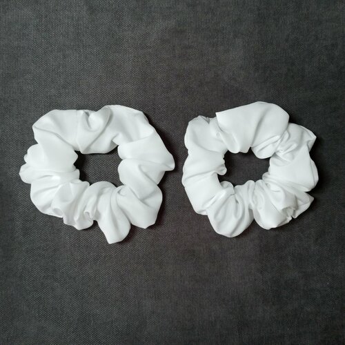 Резинки для волос 2 штуки белый
