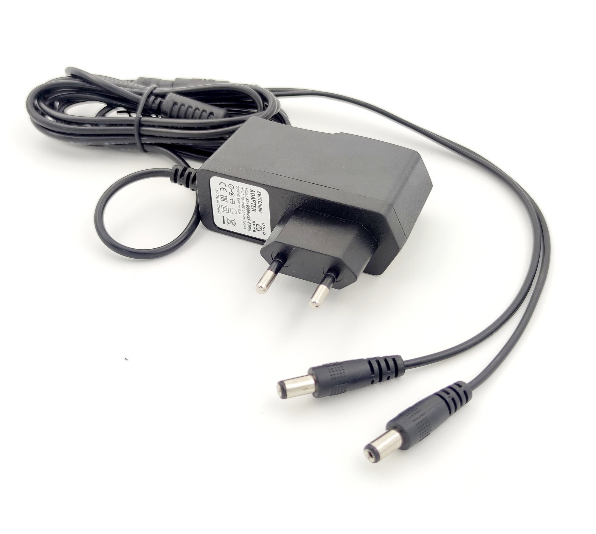 Комплект: блок питания (адаптер) UNIQKEYS SA-9500 (PSA-230S)  для педалей эффектов + разветвитель для адаптеров LADON-2