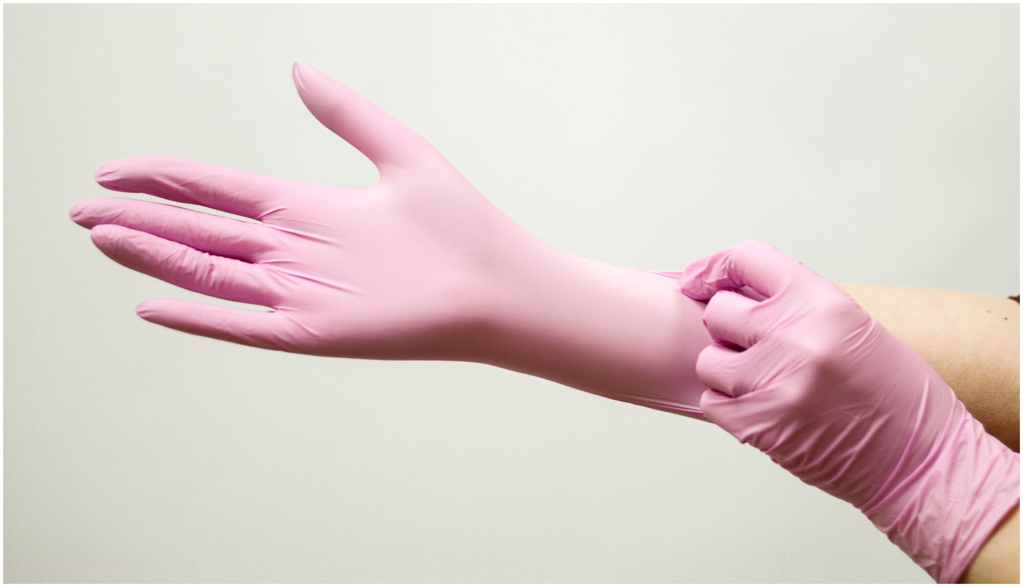 Перчатки Нитриловые смотровые Basic Sensitive Pink 50 пар/100 шт