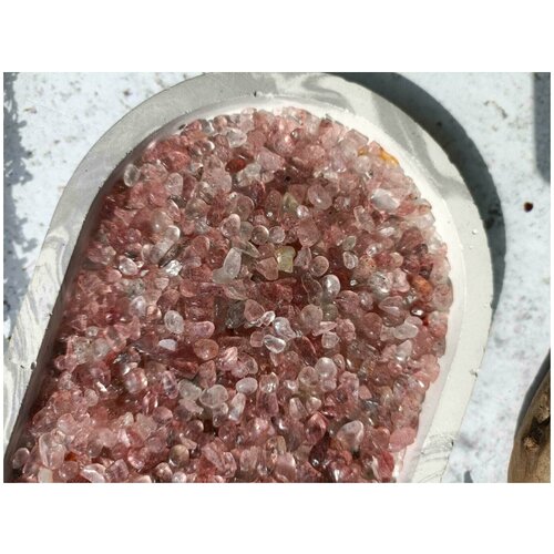 Галтованный натуральный камень Малиновый кварц. Упаковка 100 гр., фракция 3*5 мм.
