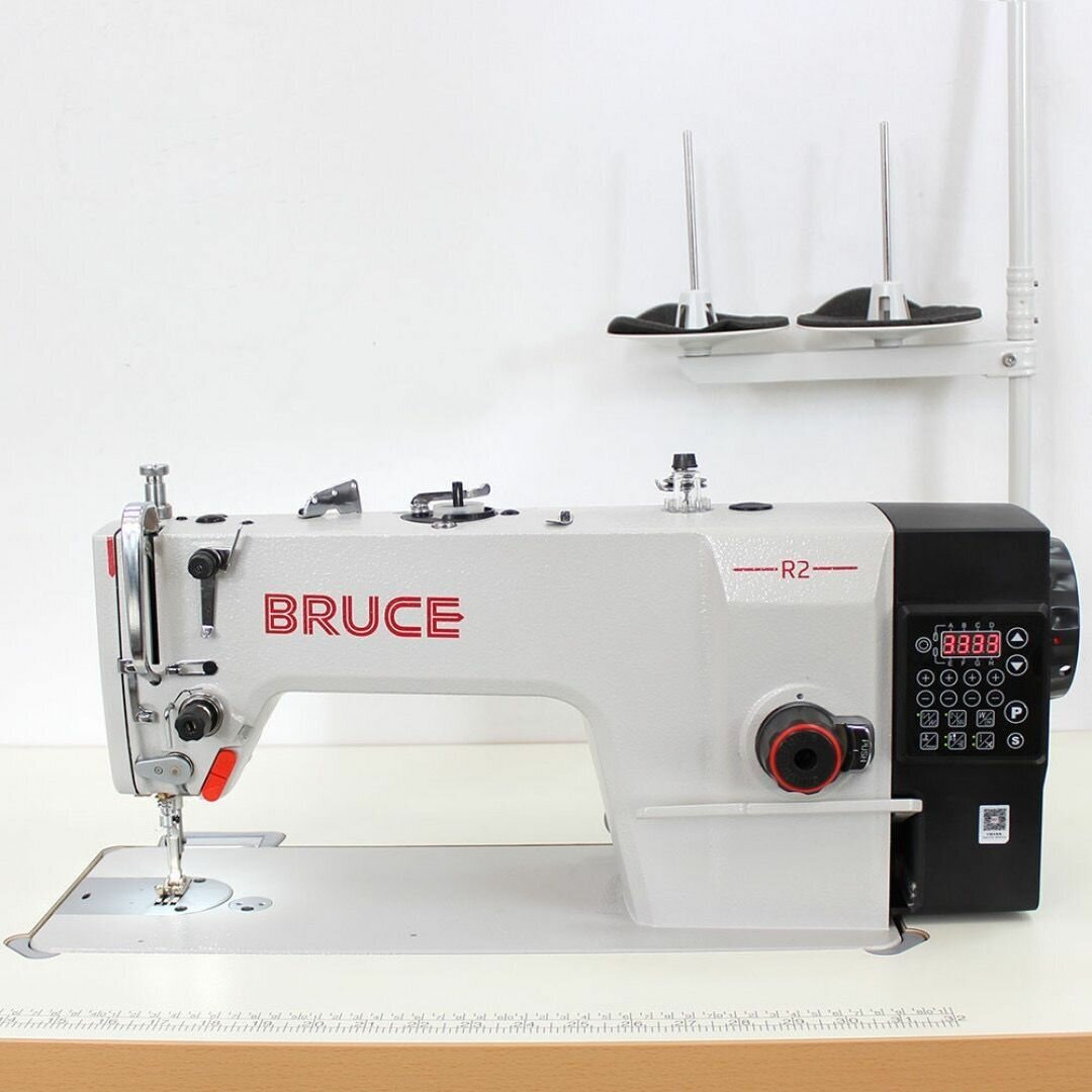 BRUCE R2-4CZ промышленная прямострочная швейная машина c автоматикой для легких и средних материалов - фотография № 1