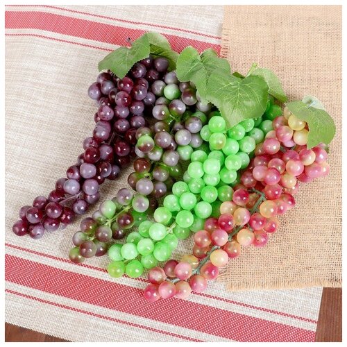 Муляж Виноград матовый 85 ягод 28 см микс 550₽