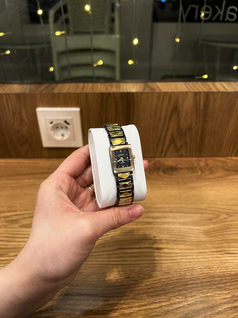 Наручные часы Quartz