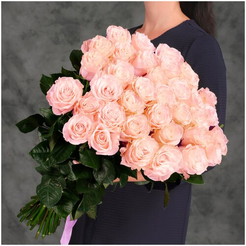 45 нежно-розовых Эквадорских роз 60см