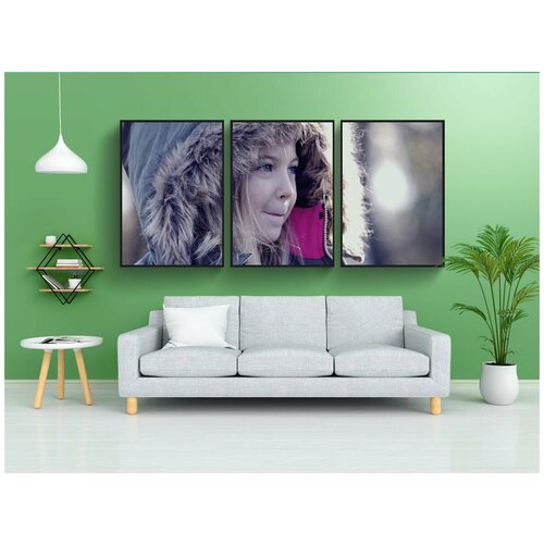 фото Набор модулных постеров для интерьера "девочка, капот, зима" 60x90 см. в тубусе, без рамки lotsprints