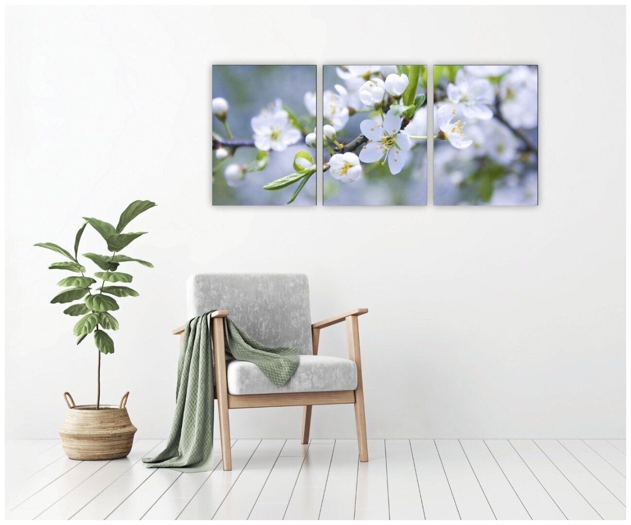 Комплект картин на дереве для интерьера "Цветущая вишня" триптих 90*40см