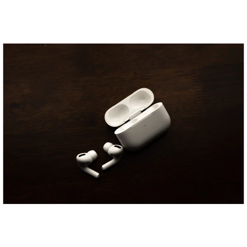 Беспроводные наушники Apple AirPods Pro 2 MagSafe Charging Case Lightning белый 24490₽
