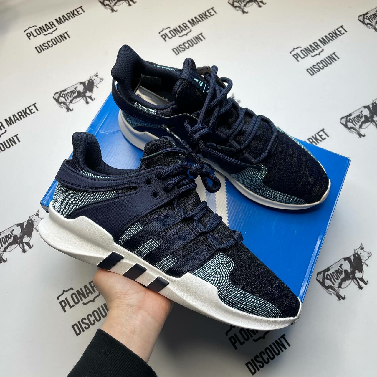 Кроссовки adidas EQT