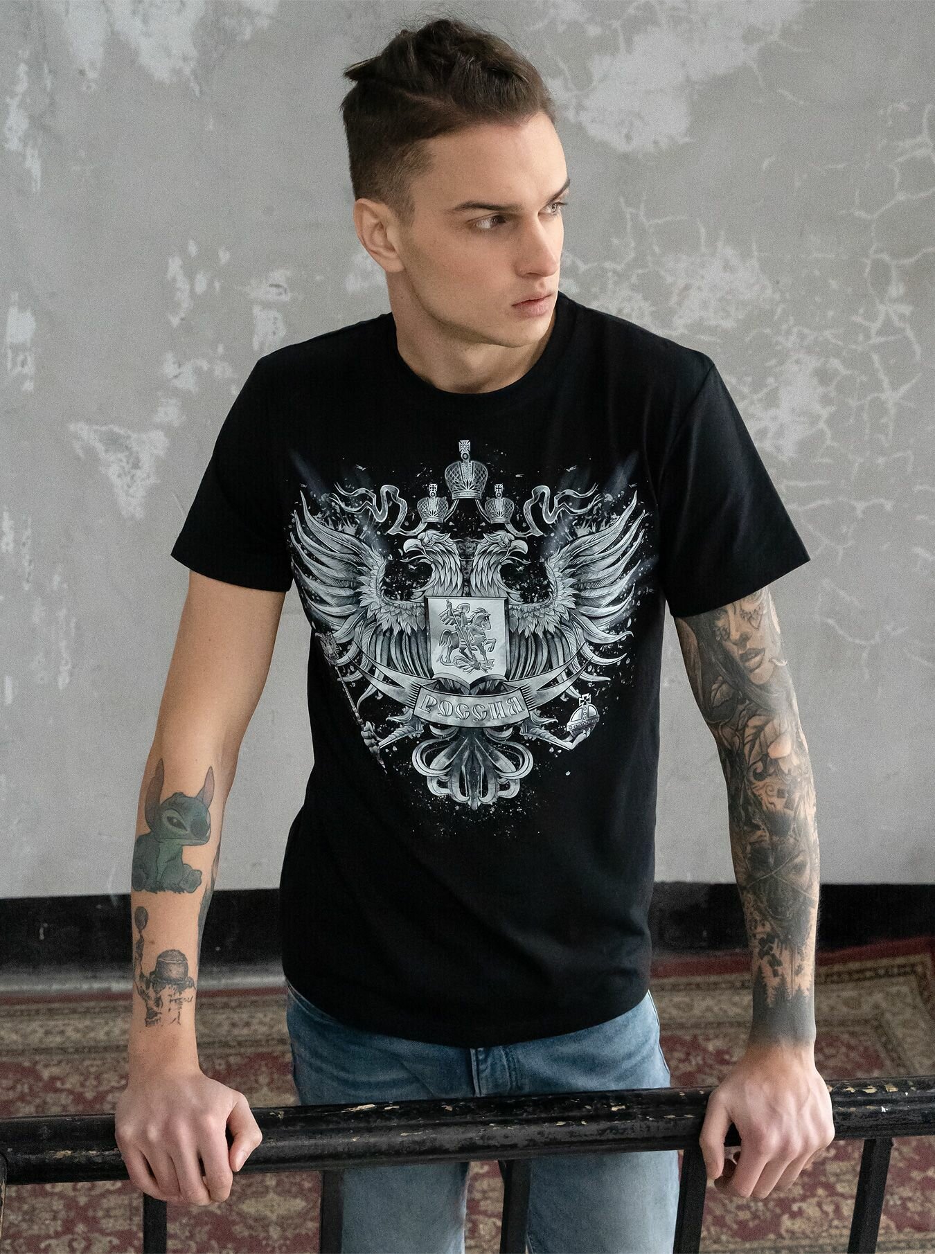 Футболка АРТ-ИМПЕРИЯ светящаяся с принтом Россия, размер 3XL, черный — фото 1