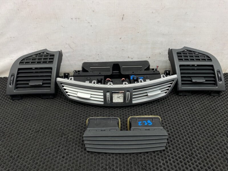 Дефлекторы обдува Mercedes-Benz S-Class 2006 W221 272.965 3.5 OEM A2218300954