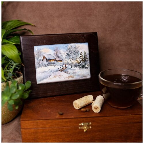 Пластина на деревянной плашке 