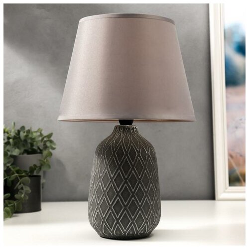 фото Лампа настольная 16298/1gr e14 40вт серый 23,5х22,5х34,5 см risalux