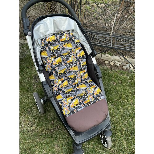 Матрасик в коляску прогулочную двусторонний весенний летний с креплением на колску