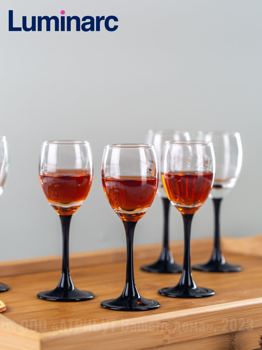 Рюмка Luminarc Домино, стекло, 65 мл, на ножке, черная, 1 штука — фото 1