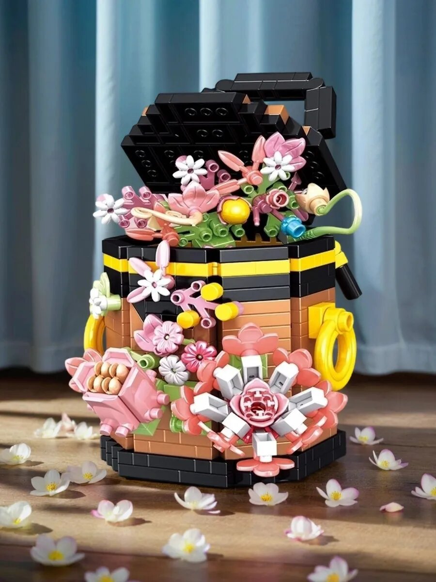 Конструктор цветы в сумке Balenciaga