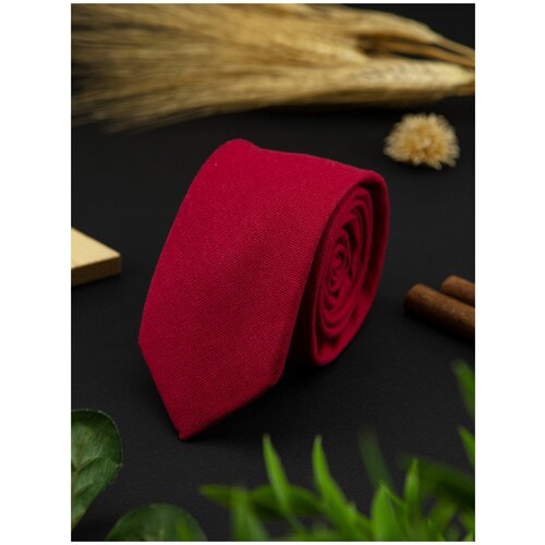 Узкий мужской галстук хлопковый однотонный красный матовый