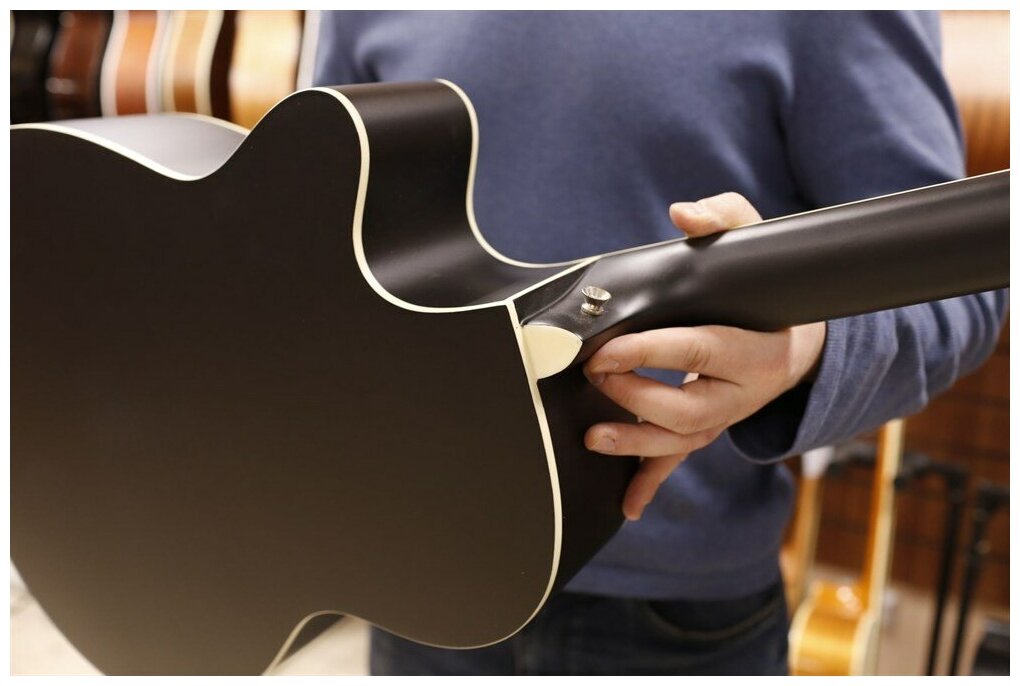 Акустическая гитара матовая, черная. Размер 40 дюймов Elitaro E4020 BK - фотография № 11