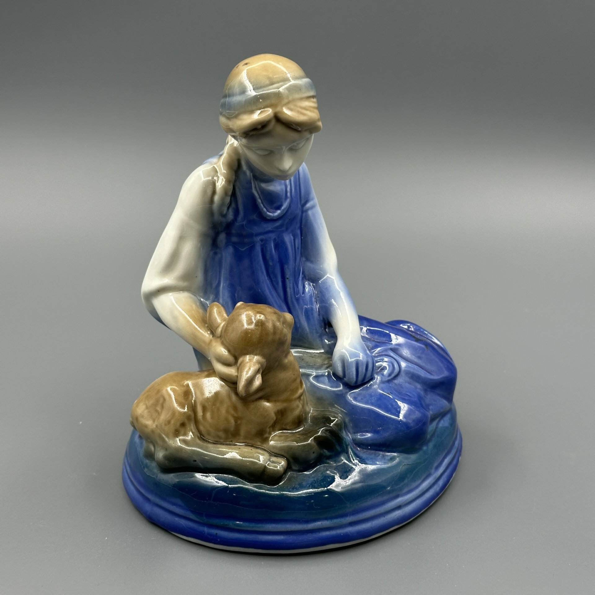 фото Статуэтка "Аленушка и братец Иванушка", автор Л. П. Азарова, фарфор, роспись