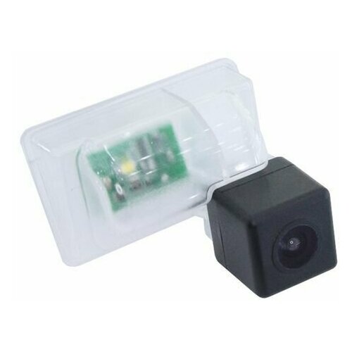 Камера заднего вида с матрицей CCD для Mazda CX5 2017 с углом обзора 175 5900₽