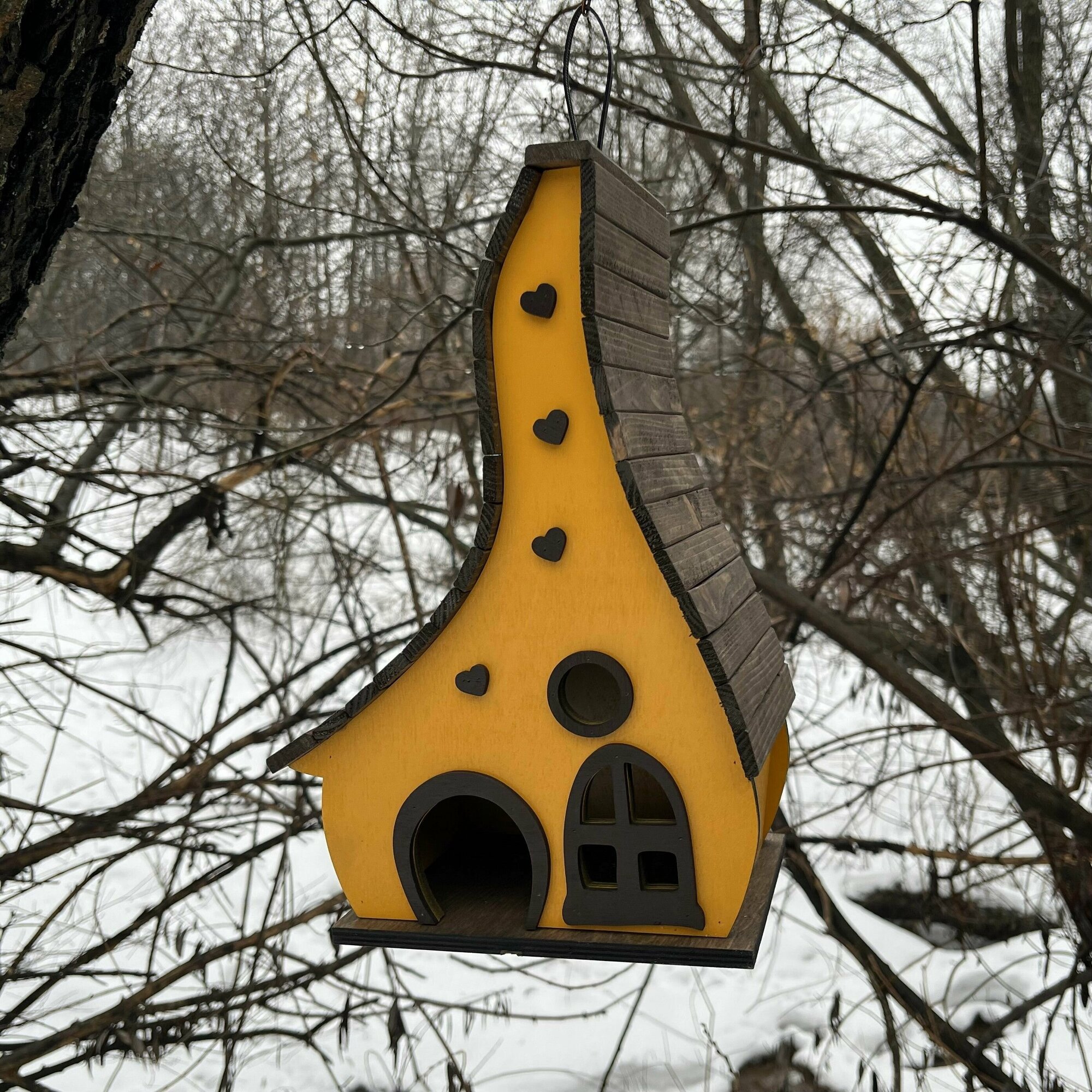 Деревянный скворечник для птиц PinePeak / Кормушка для птиц подвесная для дачи и сада, 330х220х150мм