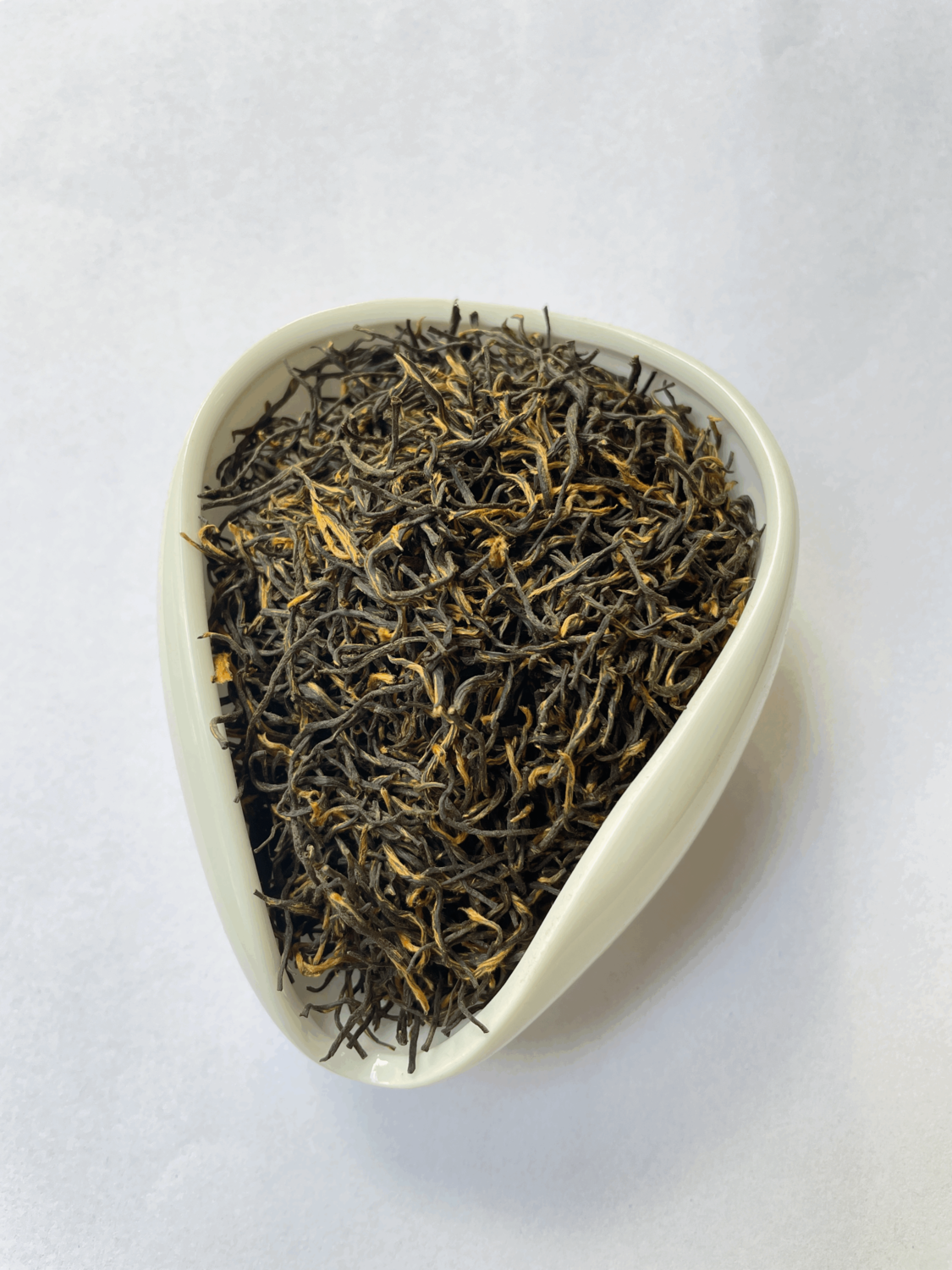 Цзинь Цзюнь Мэй. Золотые брови. Китайский красный чай, 100 грамм - фотография № 2