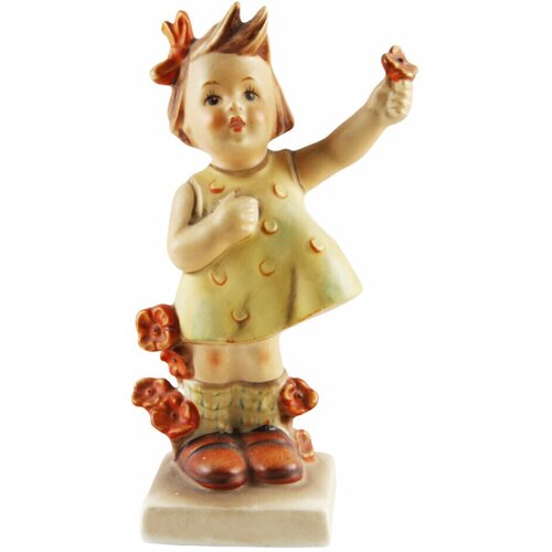 Коллекционная статуэтка Hummel "Весна" из серии "Детки". Фарфор, ручная роспись. Германия, Goebel, 1979-1990 гг.