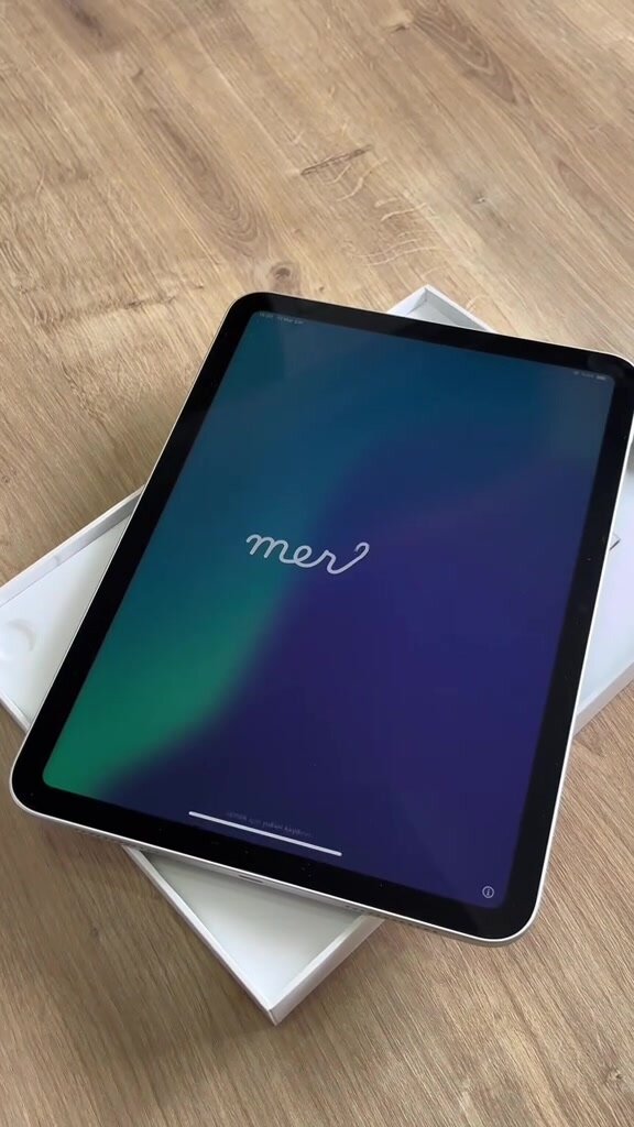 Планшет Apple iPad 11 (A16 Bionic, 2025) 256 ГБ Wi-Fi, iPadOS, голубой (Blue) — фото 1