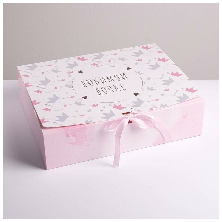 Коробка складная подарочная «Любимой дочке», 31 × 24,5 × 9 см
