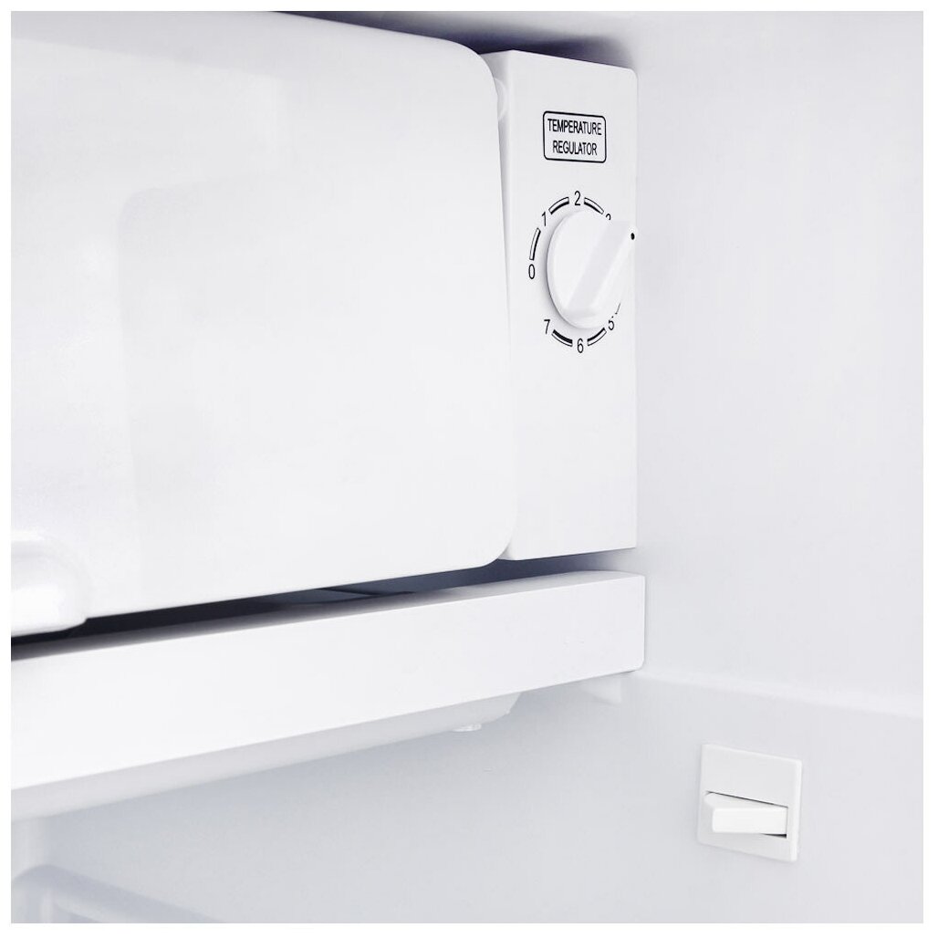Однокамерный холодильник Tesler RC-95 CHAMPAGNE