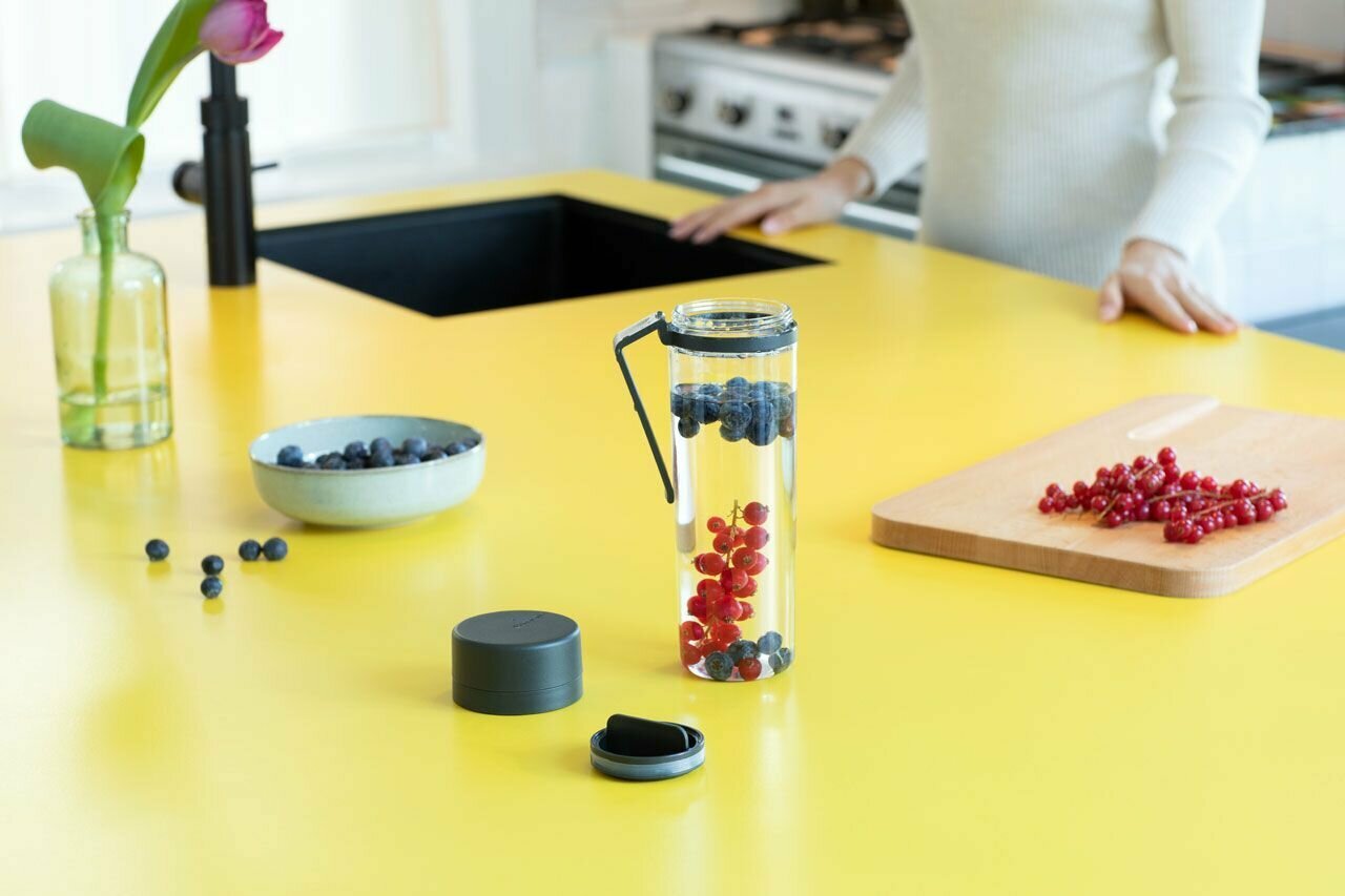 Набор ланч-бокс и питьевая бутылка Brabantia Make & Take тёмно-серый - фото №4