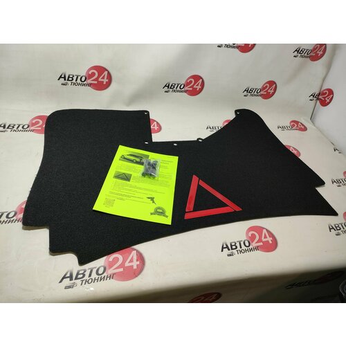 Обивка крышки багажника с аварийным знаком Лада Приора ВАЗ-2170