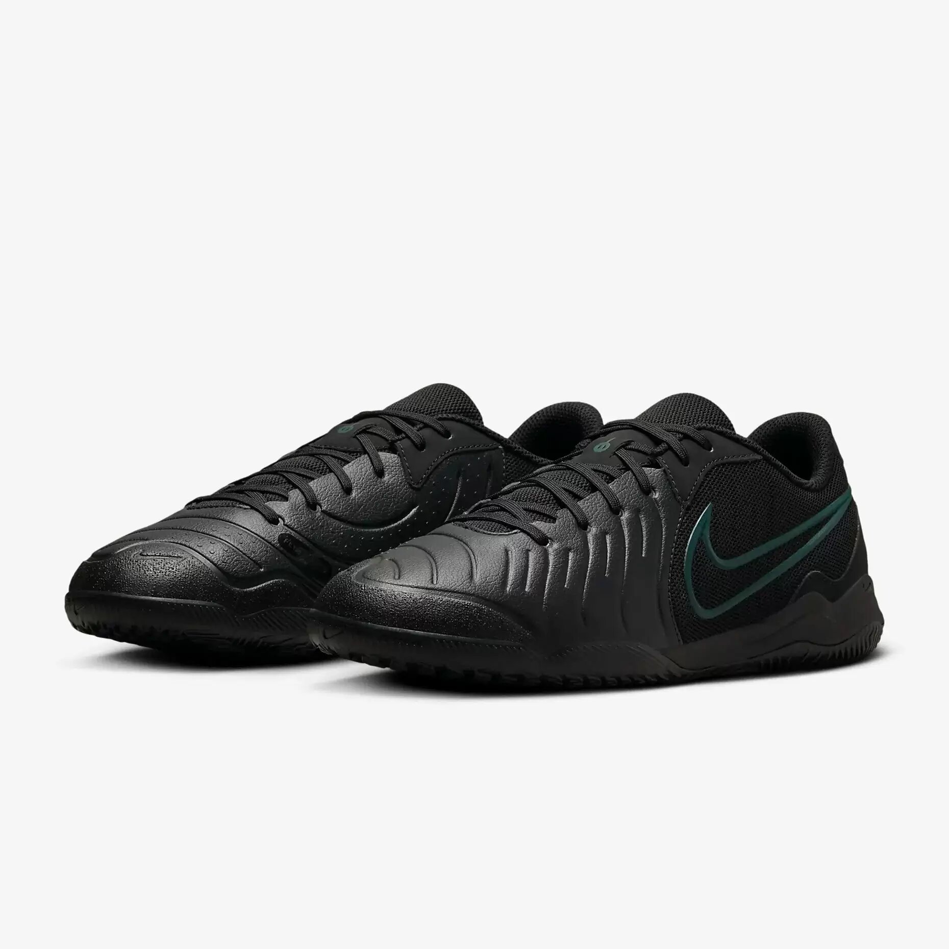 Футзалки NIKE, размер 40, черный