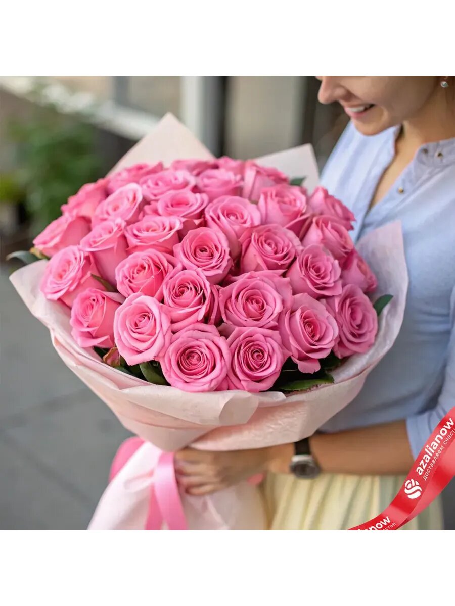 Букет из 31 розовой розы 40 см под атласную ленту от АзалияНау